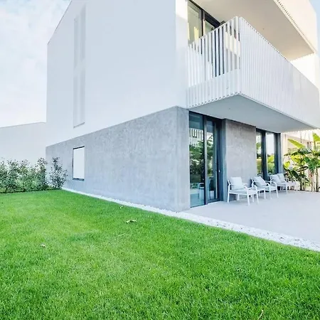 Palms Building Apartment